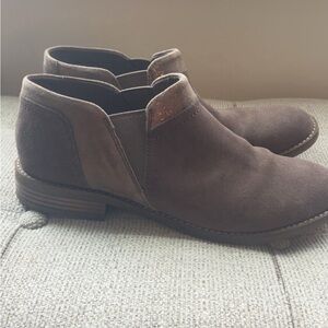 Clarks Women's Brown Suede Ankle Booties
